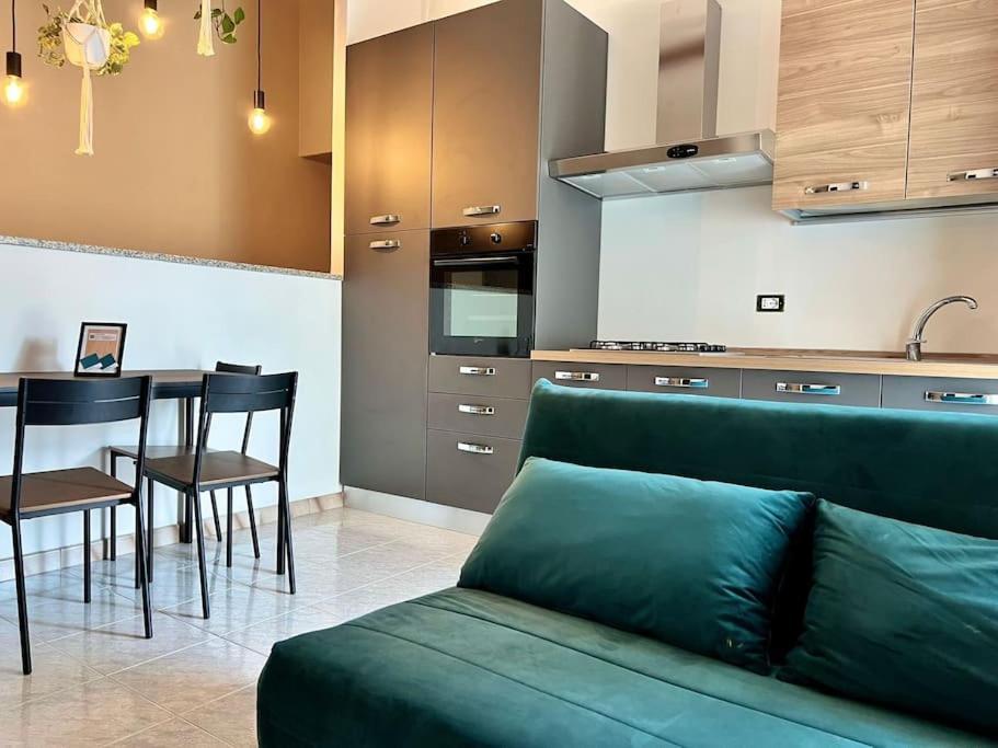 Ottanio Lake Apartment ピゾーニェ エクステリア 写真